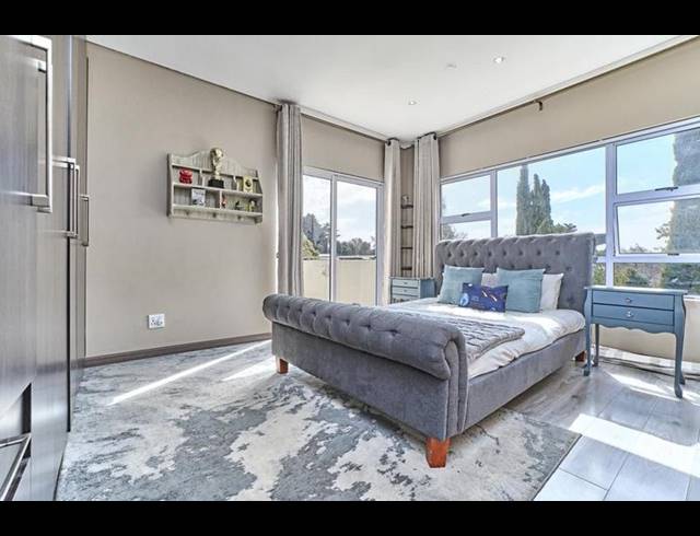 3 BEDROOM PROPERTY TO RENT IN OAKLANDS